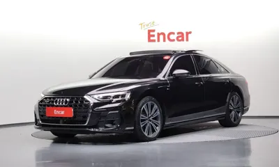 Audi A8 · 2023 год