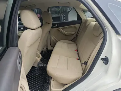 Ford Focus 2014, 120000 км, за 9800 CNY - фото 13
