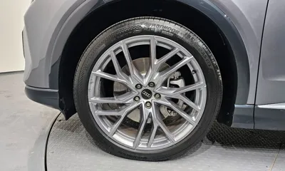 Audi Q4 e-tron 2025, 9469 км, за 36900000 KRW - фото 5
