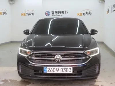 Volkswagen Jetta · 2023 год