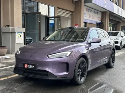 AITO 问界 AITO M5 · 2025 год