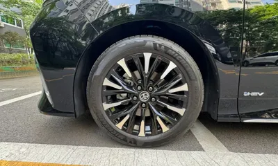 Toyota Alphard 2024, 6500 км, за 103000000 KRW - фото 6