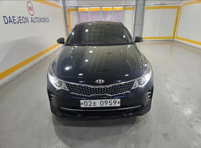 Kia K5 · 2016 год