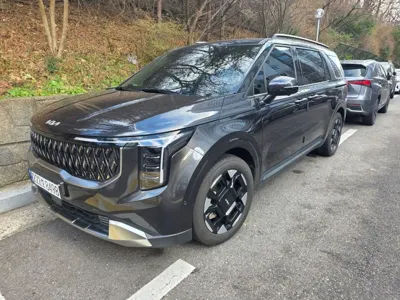 Kia Canival · 2025 год