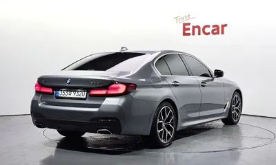 BMW 5-Series 2023, 52623 км, за 52400000 KRW