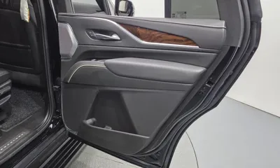 Cadillac Escalade 2023, 49109 км, за 100000000 KRW - фото 25