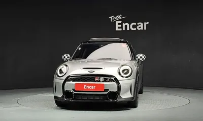 MINI Cooper 2023, 44618 км, за 24500000 KRW