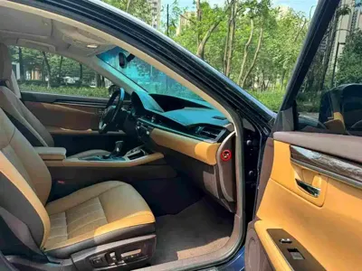 Lexus ES 2017, 150000 км, за 86800 CNY - фото 8