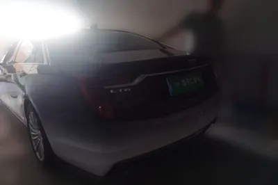 Cadillac CT6 2022, 64000 км, за 156216.4 CNY