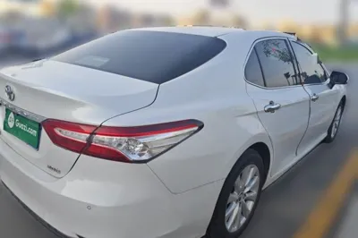 Toyota Camry 2019, 83100 км, за 92138.75 CNY - фото 6