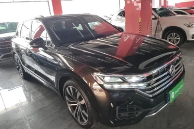 Volkswagen Touareg 2019, 132500 км, за 222103.92 CNY