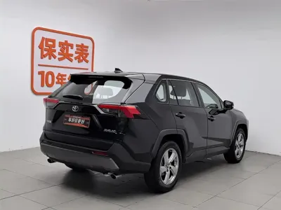 Toyota RAV4 2021, 54300 км, за 91900 CNY