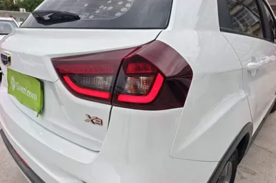 Geely Auto Vision X3 2020, 59900 км, за 41678.35 CNY - фото 9