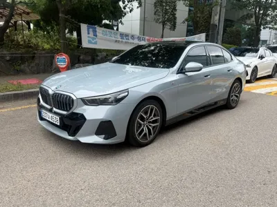 BMW 5-Series 2024, 24431 км, за 62000000 KRW