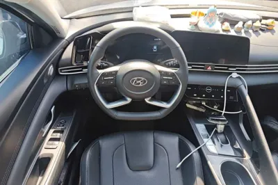 Hyundai Elantra 2022, 63100 км, за 80440.37 CNY - фото 9