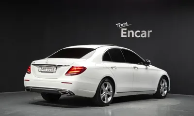 Mercedes-Benz E-Class 2017, 65482 км, за 20600000 KRW