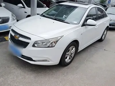 Chevrolet Cruze · 2015 год
