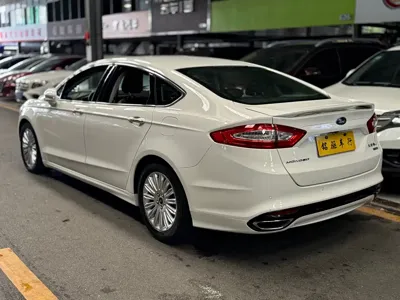 Ford Mondeo 2015, 70800 км, за 32800 CNY