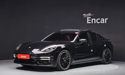 Porsche Panamera · 2022 год