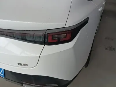 Changan Eado 2025, 9900 км, за 60599 CNY - фото 8
