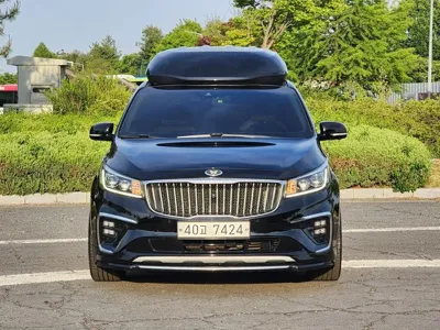 Kia Canival · 2019 год
