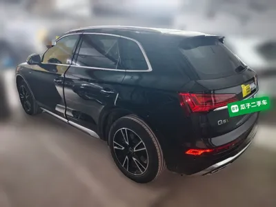 Audi Q5L 2025, 3700 км, за 212273.39 CNY