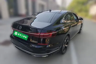 Volkswagen Passat 2023, 62800 км, за 107367.71 CNY - фото 6
