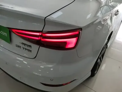 Audi A3 2018, 80700 км, за 53200 CNY - фото 8