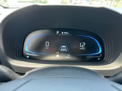 Hyundai Venue 2025, 15000 км, за 20160000 KRW - фото 8