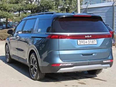 Kia Canival 2022, 54692 км, за 28000000 KRW