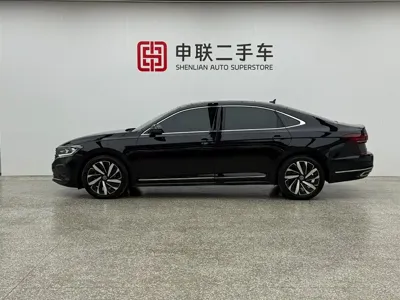 Volkswagen Passat 2024, 22000 км, за 125000 CNY