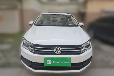 Volkswagen Santana 2021, 119200 км, за 56919.4 CNY