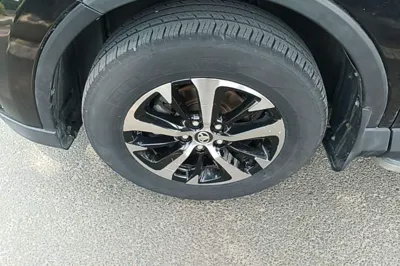 Toyota RAV4 2016, 102000 км, за 76993.8 CNY - фото 8