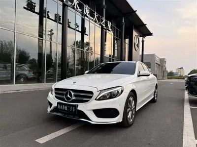 Mercedes-Benz C-Class · 2018 год