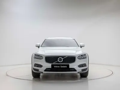 Volvo V90 2025, 8619 км, за 56500000 KRW