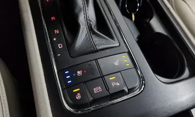 Kia Canival 2016, 129265 км, за 8600000 KRW - фото 19
