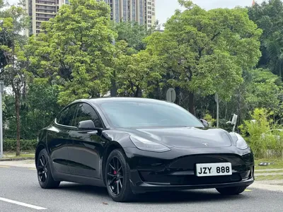 Tesla Model 3 2023, 44000 км, за 142800 CNY