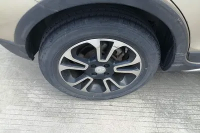 Geely Auto Vision X3 2017, 38400 км, за 34111.69 CNY - фото 11