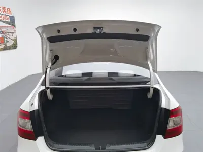 Skoda Rapid 2018, 69400 км, за 28800 CNY - фото 16