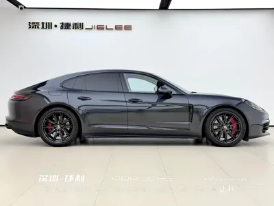 Porsche Panamera 2019, 16000 км, за 798000 CNY