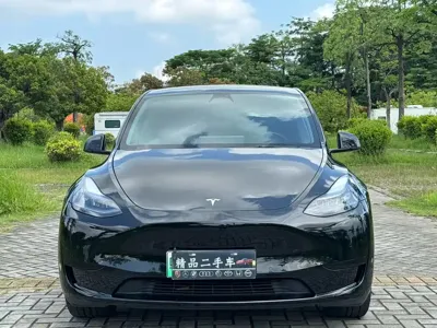Tesla Model Y 2023, 46000 км, за 145800 CNY