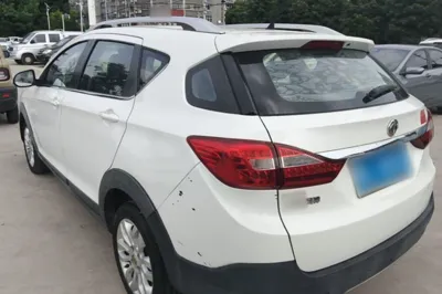 Dongfeng Aeolus AX3 2016, 56600 км, за 24549.08 CNY