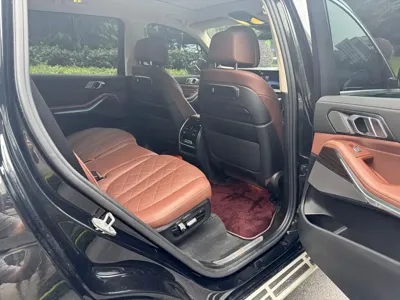 BMW X7 2023, 76000 км, за 489799 CNY - фото 8