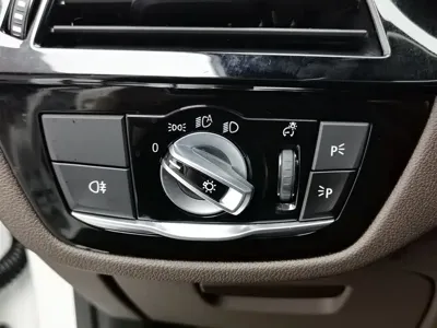 BMW 5 Series New Energy 2021, 77700 км, за 152800 CNY - фото 21