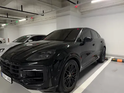 Porsche Cayenne · 2025 год