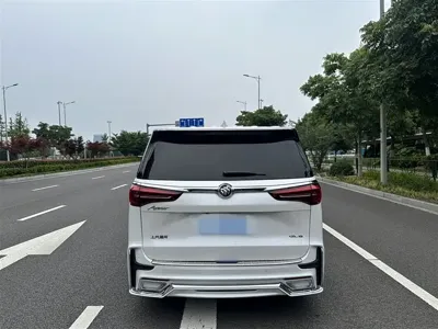 Buick GL8 2022, 90000 км, за 176800 CNY - фото 15