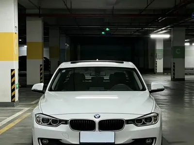 BMW 3 Series 2013, 126000 км, за 39800 CNY