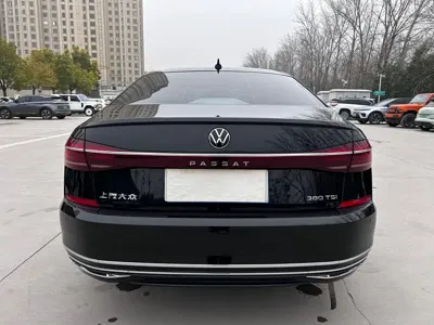 Volkswagen Passat 2024, 5000 км, за 134800 CNY - фото 9