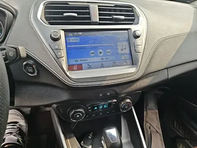 Ford Escort 2020, 67000 км, за 33800 CNY - фото 9