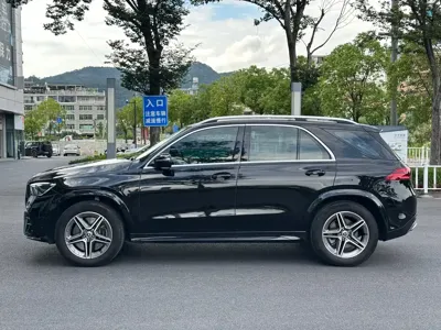 Mercedes-Benz 奔驰GLE(进口) 2023, 13000 км, за 495800 CNY